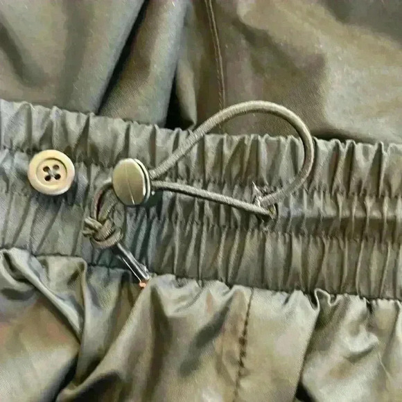 Cabela’s Men’s Gore-Tex Pants Size XL Black 100% Nylon Adjustable Elastic Waist - Picture 7 of 11